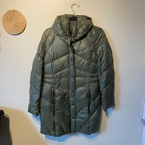 Walter baker New York small green puffer jacket.